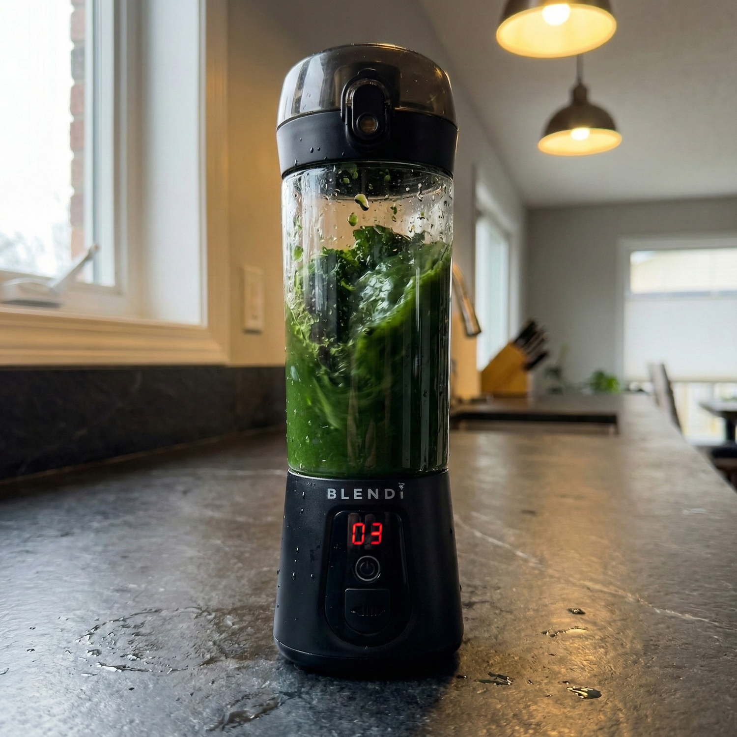 Comparing the Motor Wattage of Personal Blenders: Why RPM Matters More.