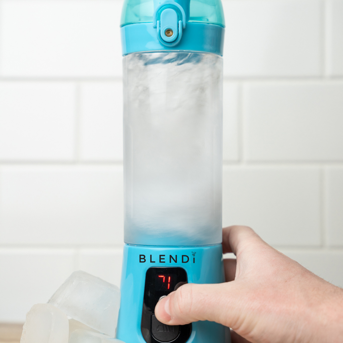 Pro+ Ice Crushing Portable Blender (17oz) Turquoise